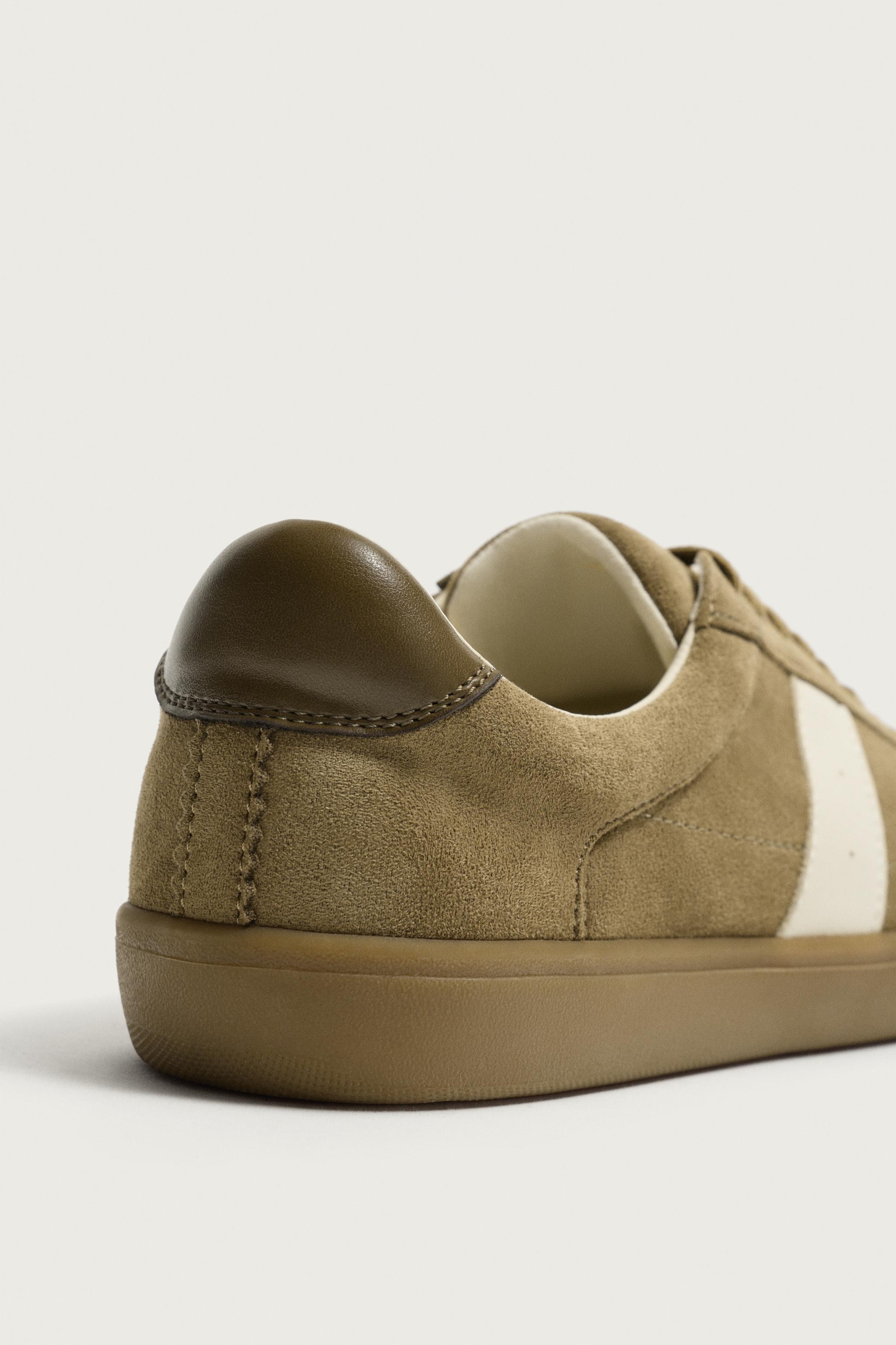 RETRO SNEAKERS